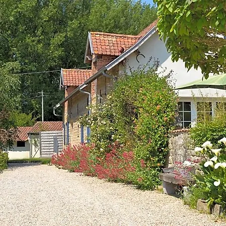 Les De Souverain Moulin Frühstückspension 3*