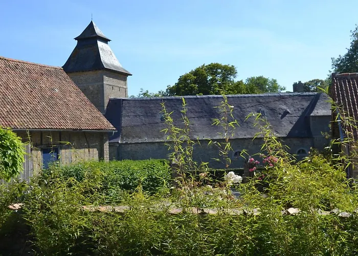 Les De Souverain Moulin Couette-café 3*